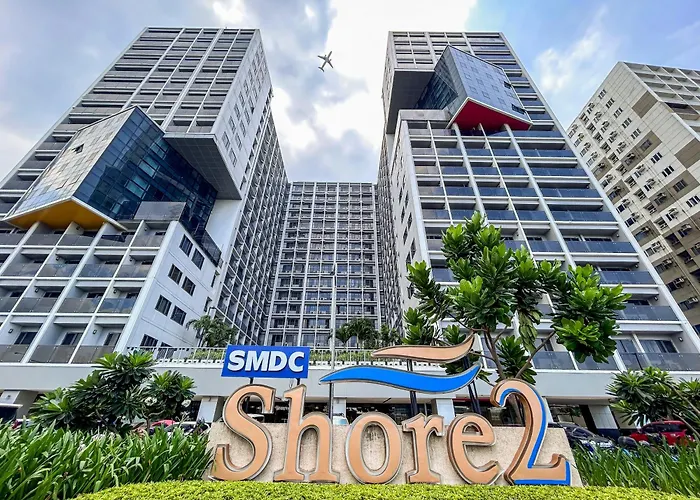 Mall Of Asia Condo With Balcony Facing Pool @ Shore2