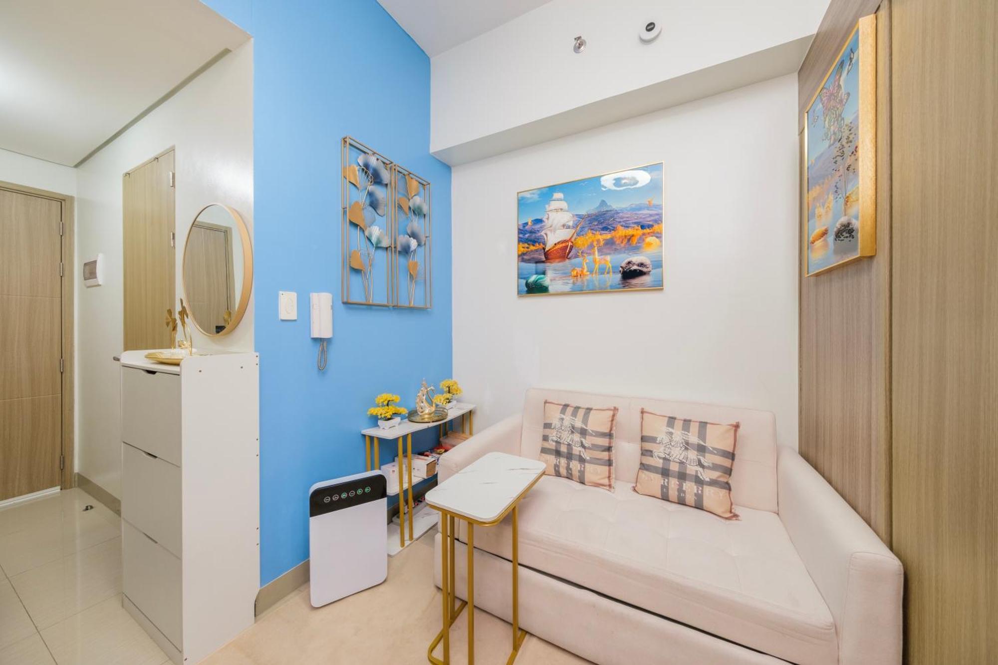 Mall Of With Balcony Facing Pool @ Shore2 Apartment *